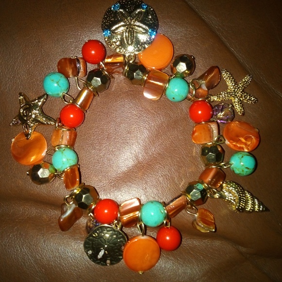 Necklace and bracelet set - Picture 8 of 8